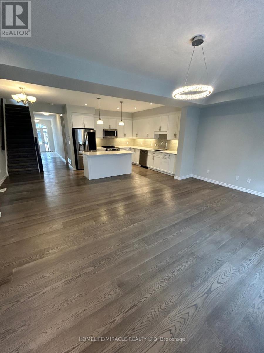 174 Forest Creek Drive, Kitchener, Ontario N2R 0M1 - Photo 5 - X12592614