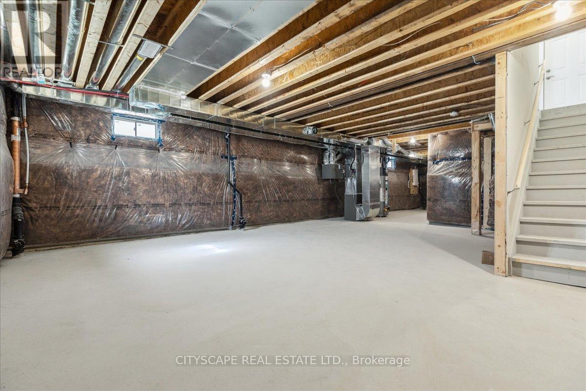 50 Whithorn Crescent, Haldimand, Ontario N3W 0E5 - Photo 30 - X12592622