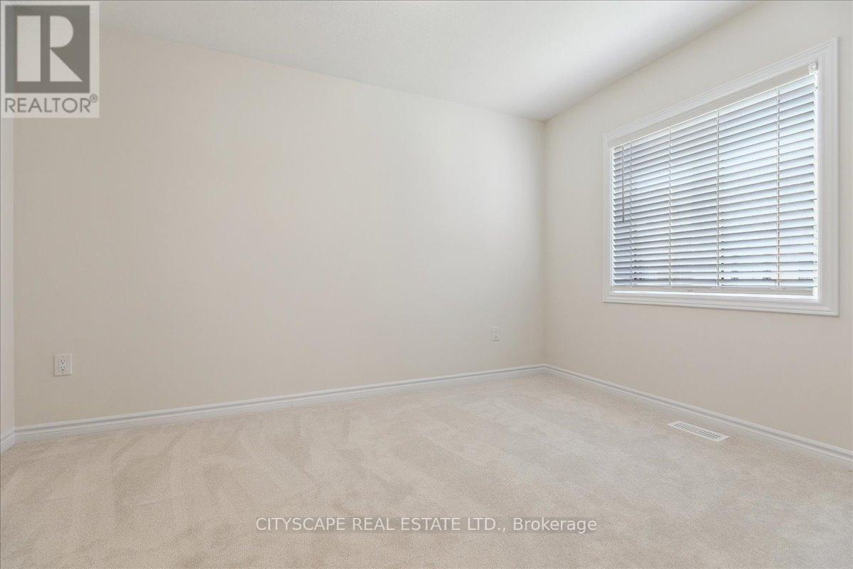 50 Whithorn Crescent, Haldimand, Ontario N3W 0E5 - Photo 25 - X12592622