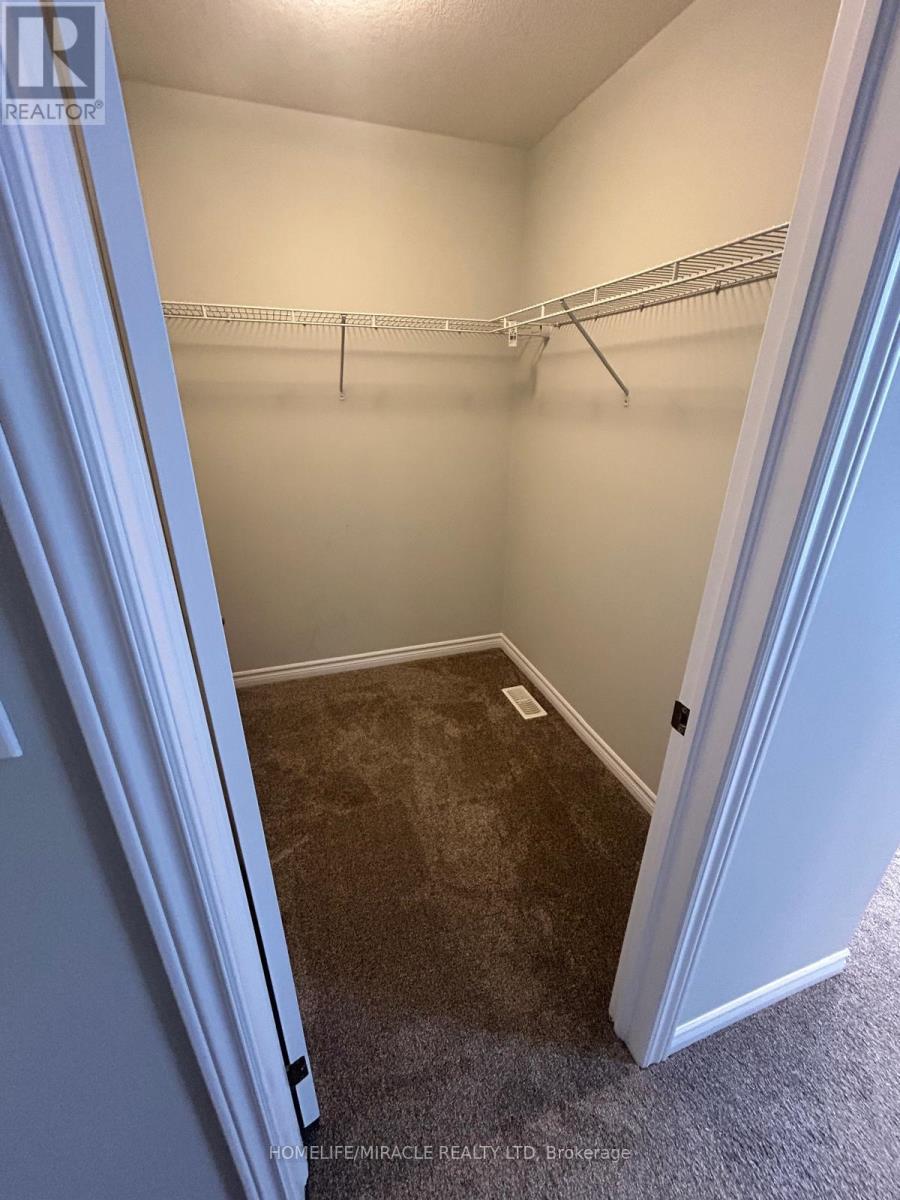 174 Forest Creek Drive, Kitchener, Ontario N2R 0M1 - Photo 23 - X12592614