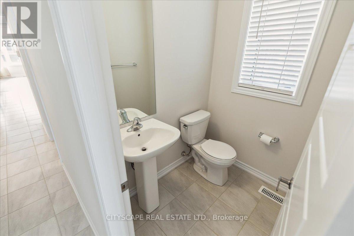 50 Whithorn Crescent, Haldimand, Ontario N3W 0E5 - Photo 28 - X12592622