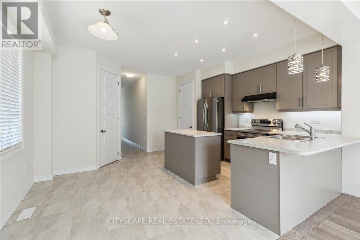 50 Whithorn Crescent, Haldimand, Ontario N3W 0E5 - Photo 11 - X12592622