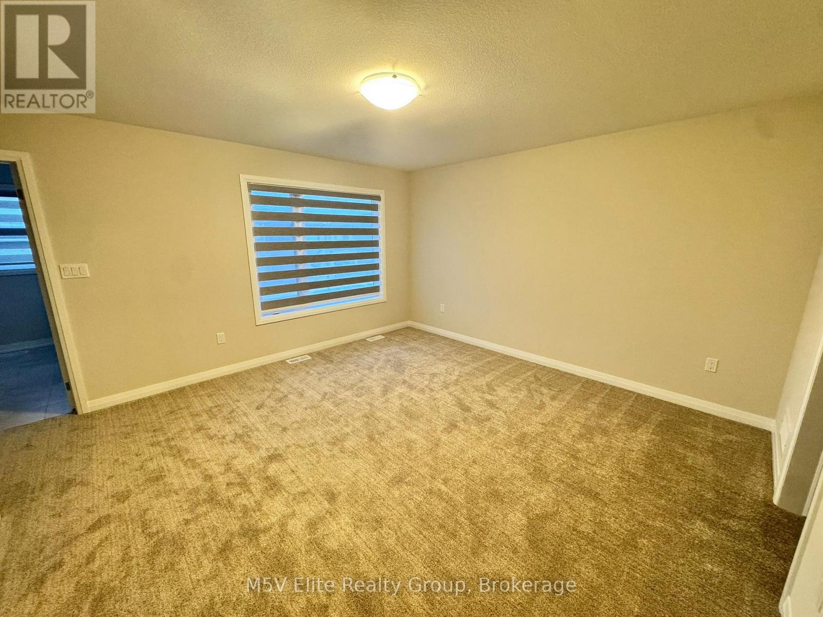 73 Marie Street, Pelham, Ontario  L3E 0G9 - Photo 5 - X12592266