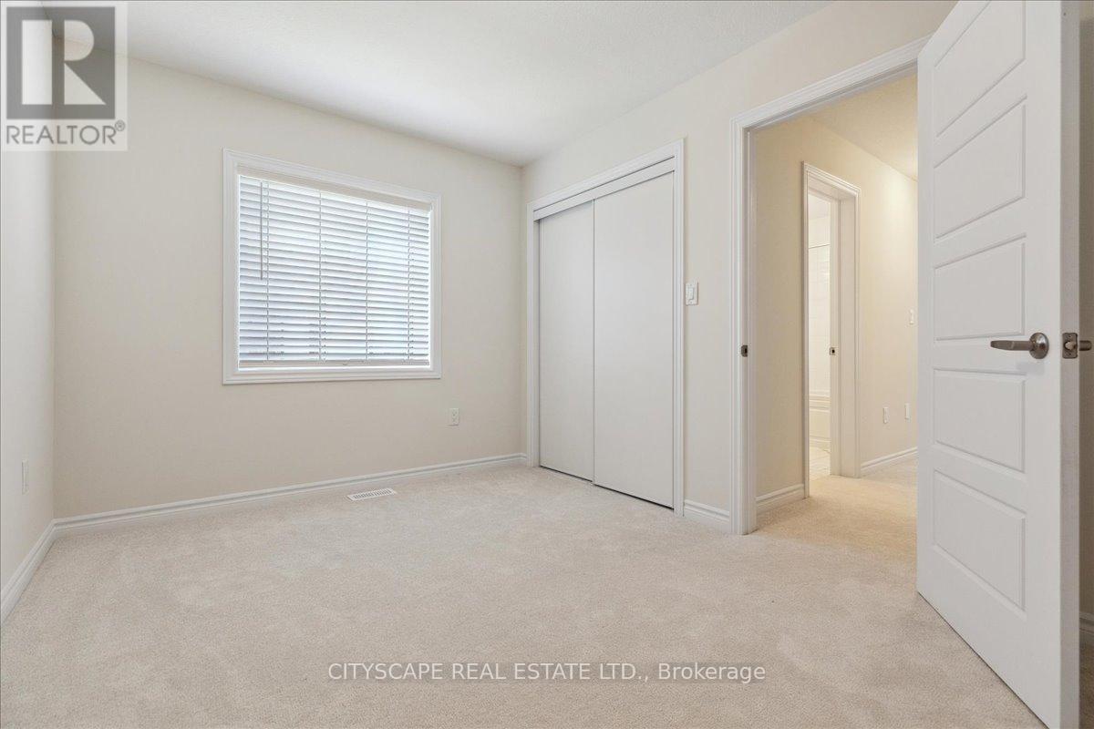 50 Whithorn Crescent, Haldimand, Ontario N3W 0E5 - Photo 26 - X12592622