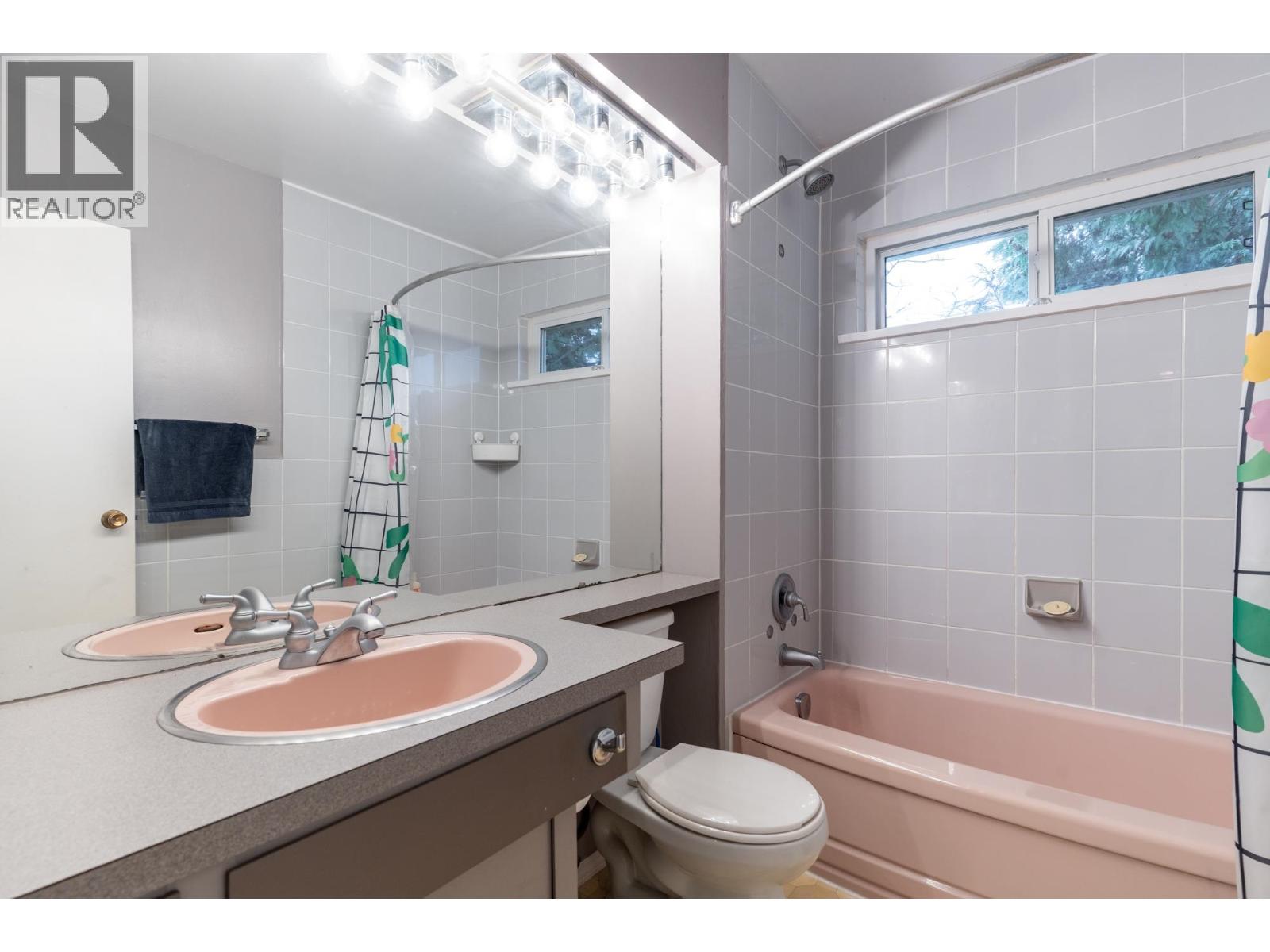 8140 Fairdell Crescent, Richmond, British Columbia  V7C 1W4 - Photo 25 - R3071223