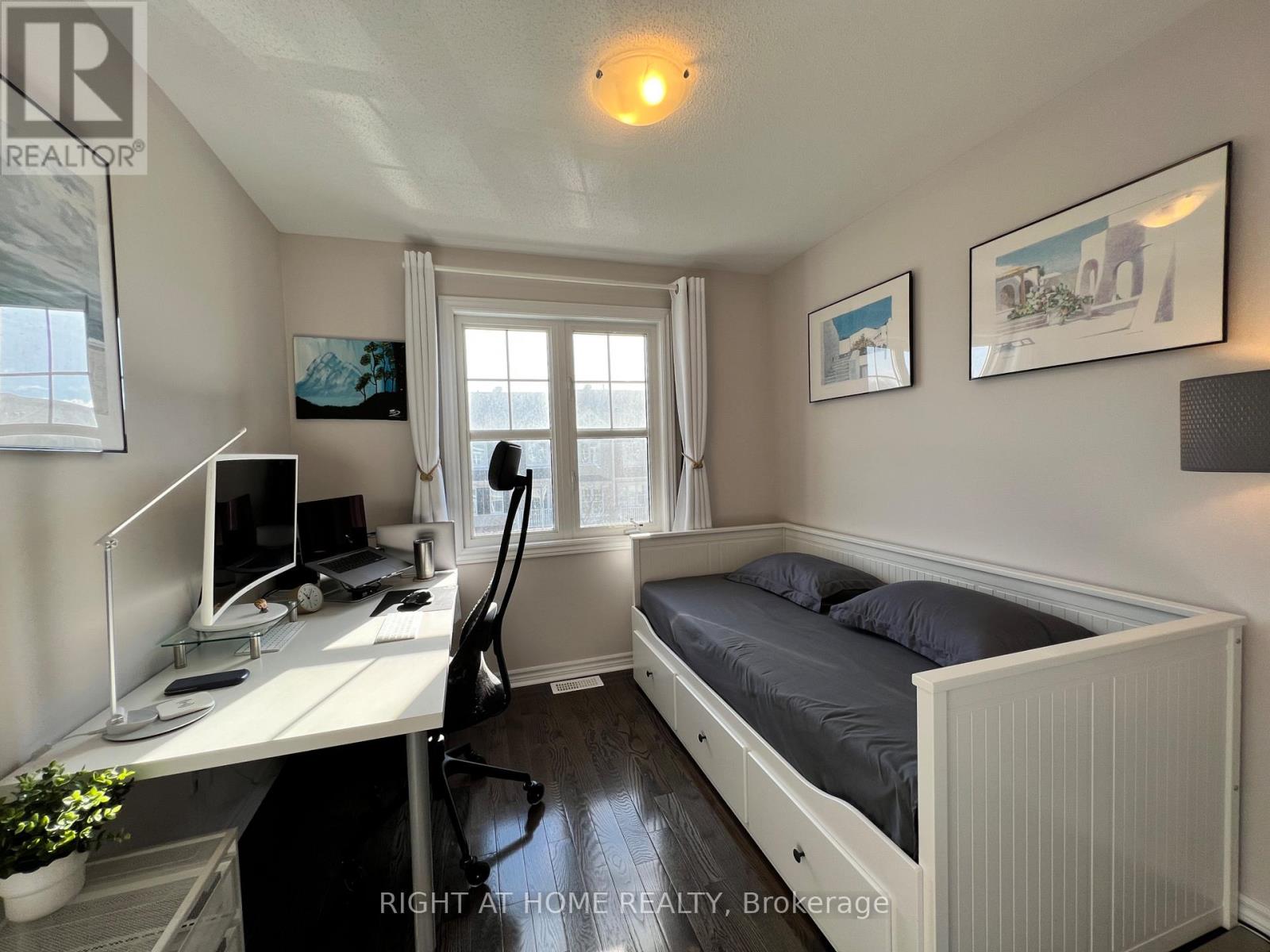 590 Foxlight Circle, Ottawa, Ontario  K2M 0L9 - Photo 23 - X12592756