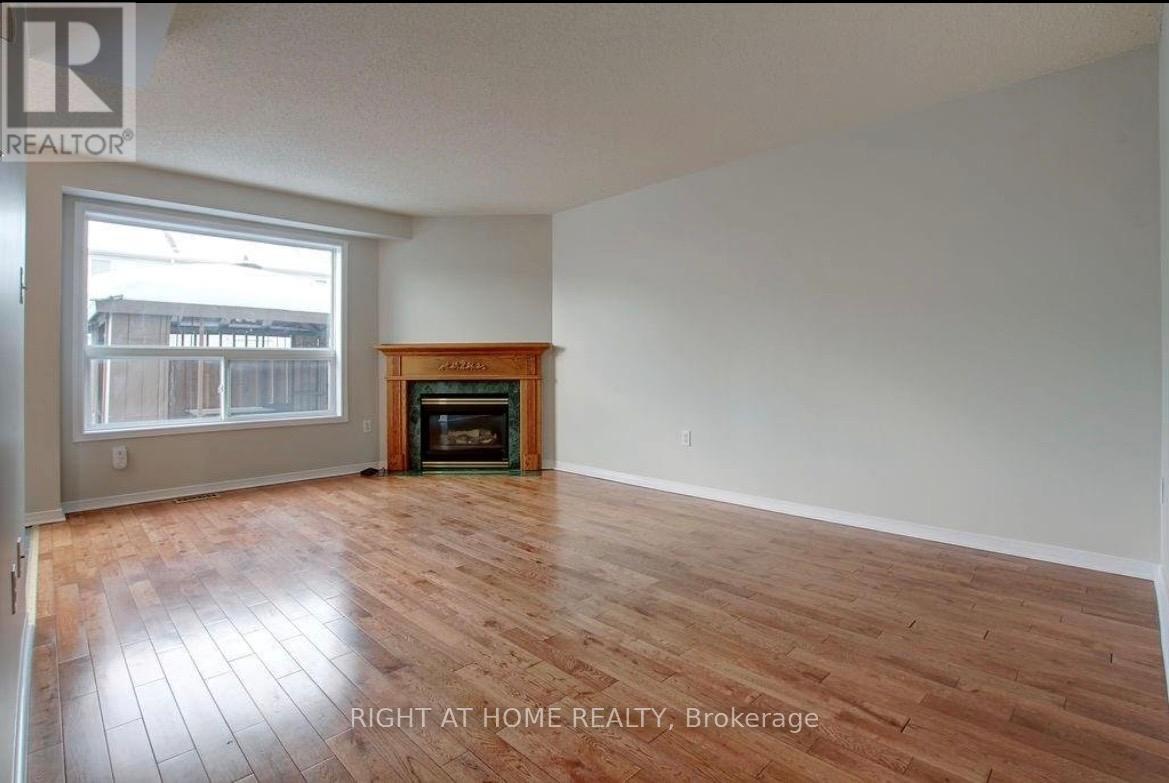 43 - 104 Frances Avenue, Hamilton, Ontario  L8E 5W9 - Photo 5 - X12592736