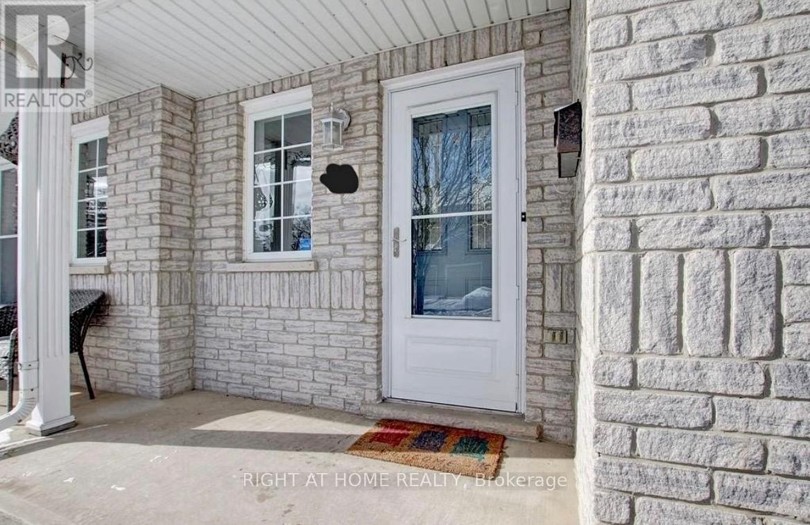 43 - 104 FRANCES AVENUE, Hamilton, Ontario