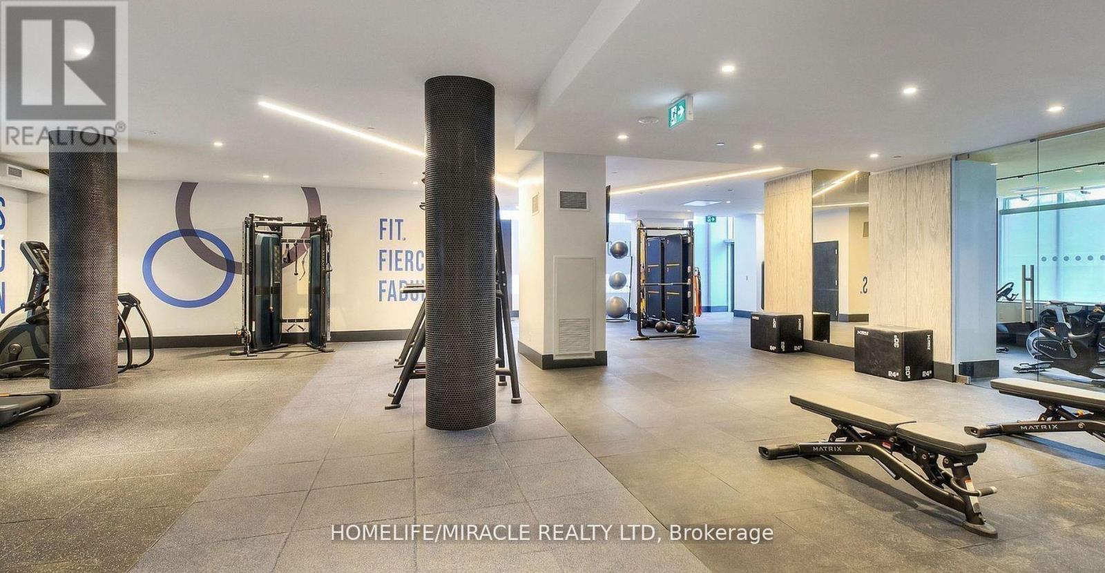 2004 - 55 Duke Street, Kitchener, Ontario  N2H 0C9 - Photo 7 - X12592656