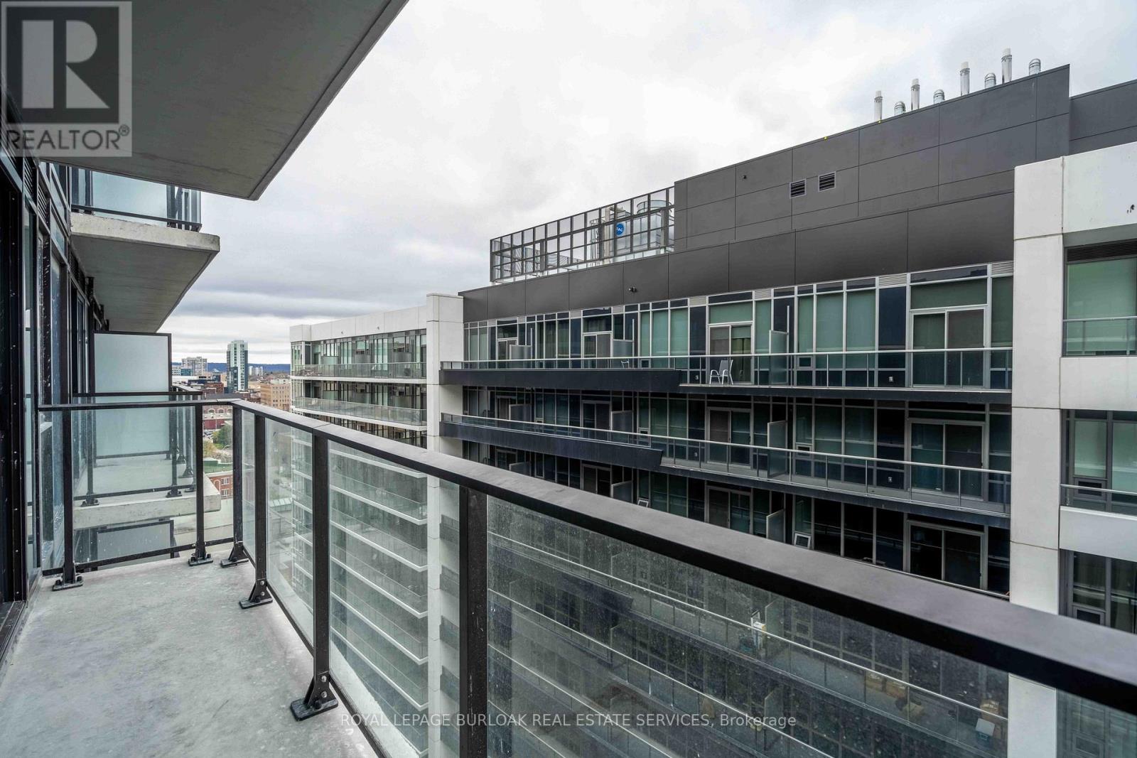 1418 - 1 Jarvis Street, Hamilton, Ontario L8R 3J2 - Photo 11 - X12592658