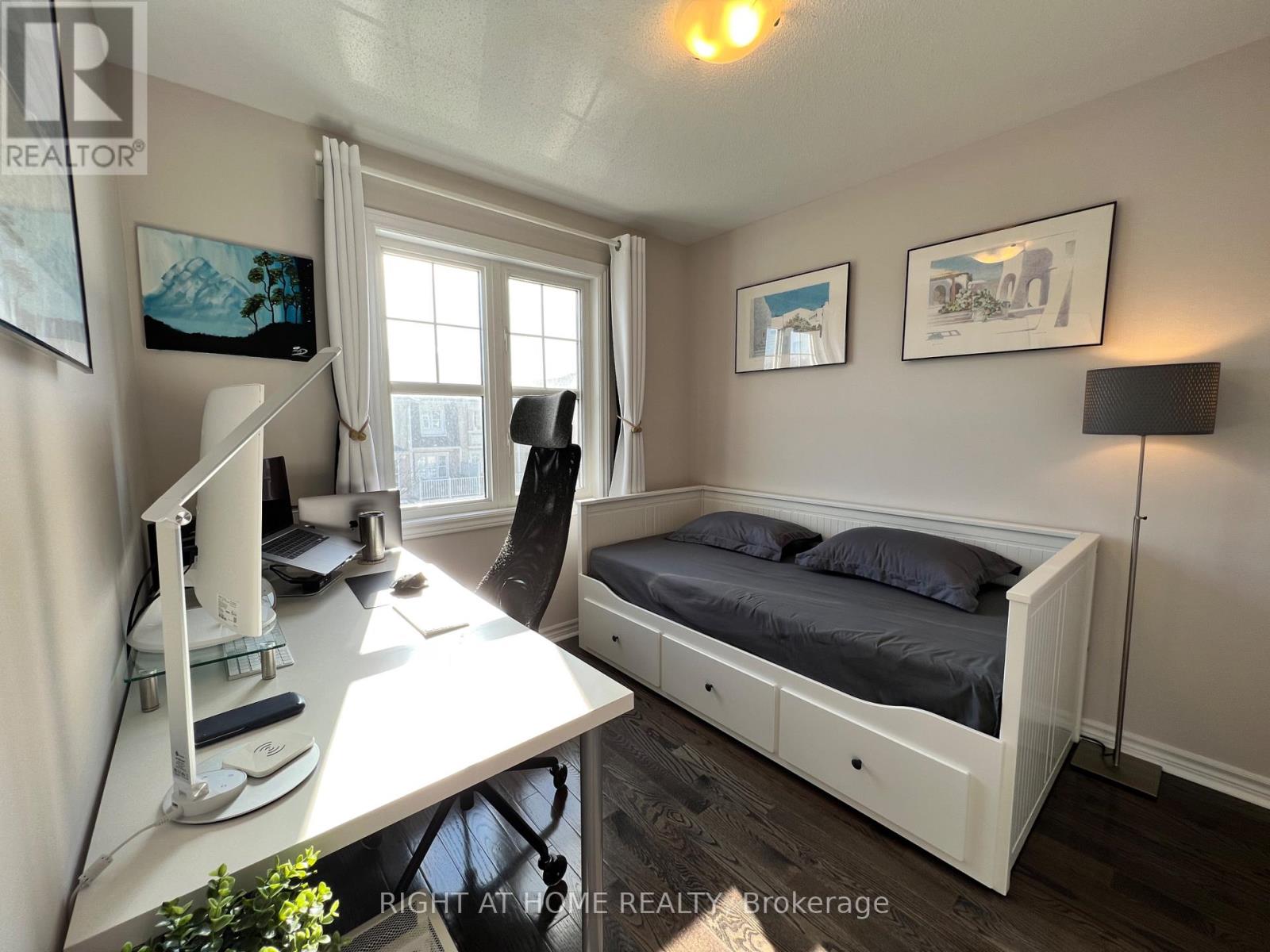 590 Foxlight Circle, Ottawa, Ontario  K2M 0L9 - Photo 24 - X12592756