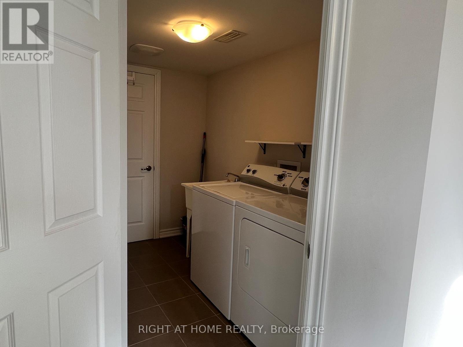 590 Foxlight Circle, Ottawa, Ontario  K2M 0L9 - Photo 26 - X12592756