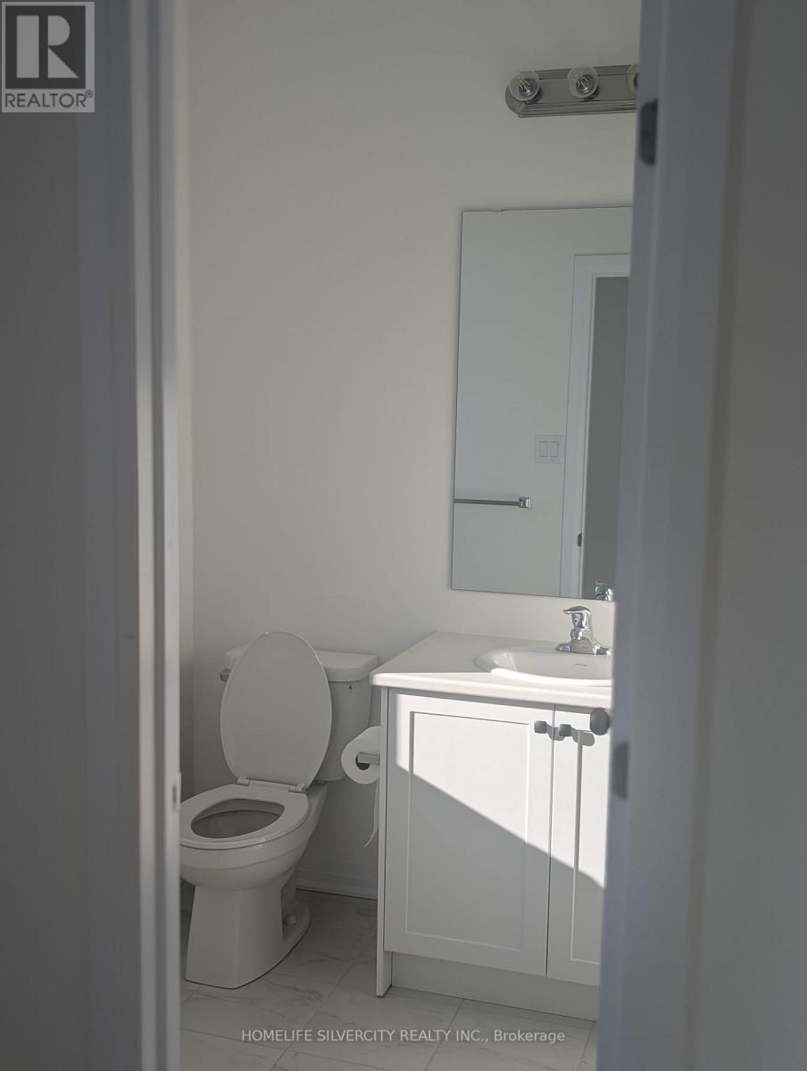 103 Windermere Boulevard, Loyalist, Ontario K0H 1G0 - Photo 11 - X12592660