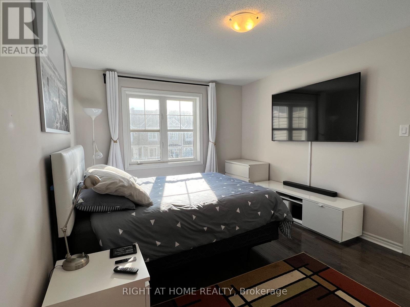 590 Foxlight Circle, Ottawa, Ontario  K2M 0L9 - Photo 18 - X12592756