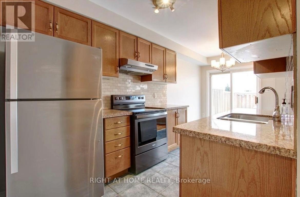 43 - 104 Frances Avenue, Hamilton, Ontario  L8E 5W9 - Photo 4 - X12592736