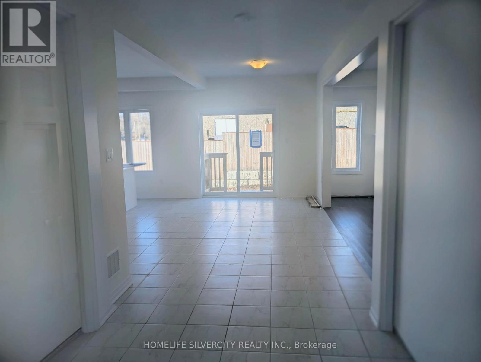 103 Windermere Boulevard, Loyalist, Ontario K0H 1G0 - Photo 4 - X12592660