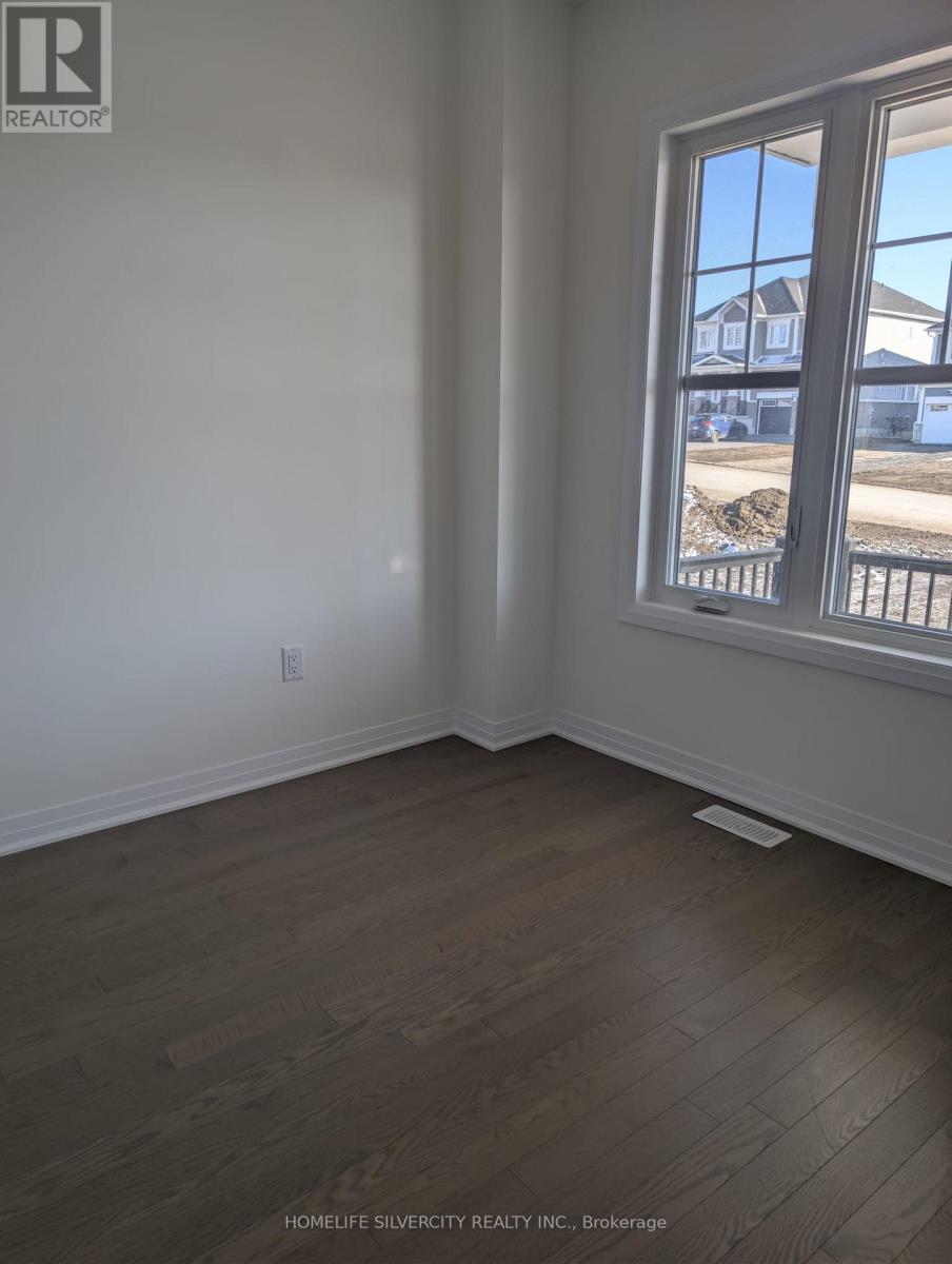 103 Windermere Boulevard, Loyalist, Ontario K0H 1G0 - Photo 9 - X12592660