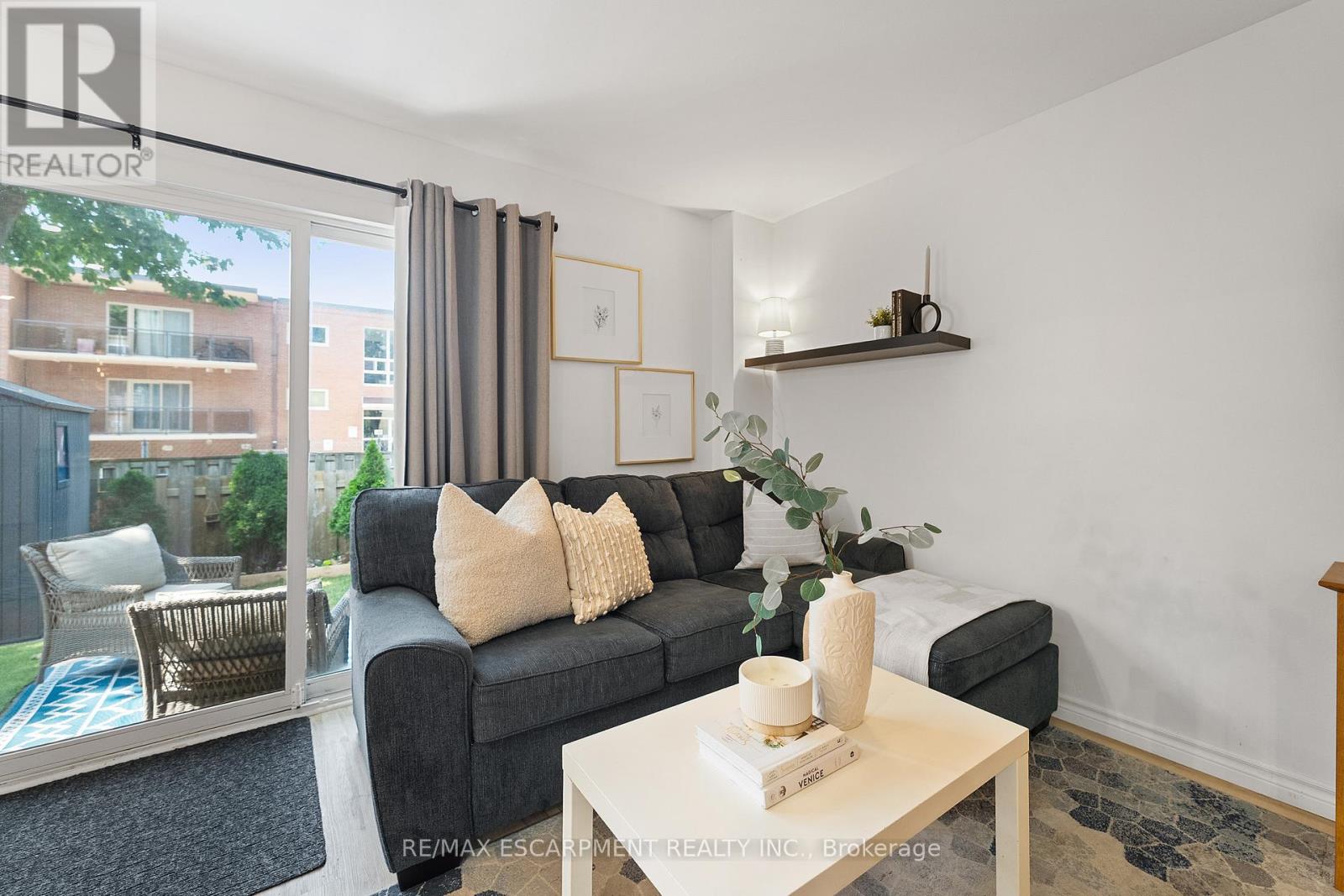 150 - 17 Old Pine Trail, St. Catharines, Ontario L2M 6P9 - Photo 4 - X12592760