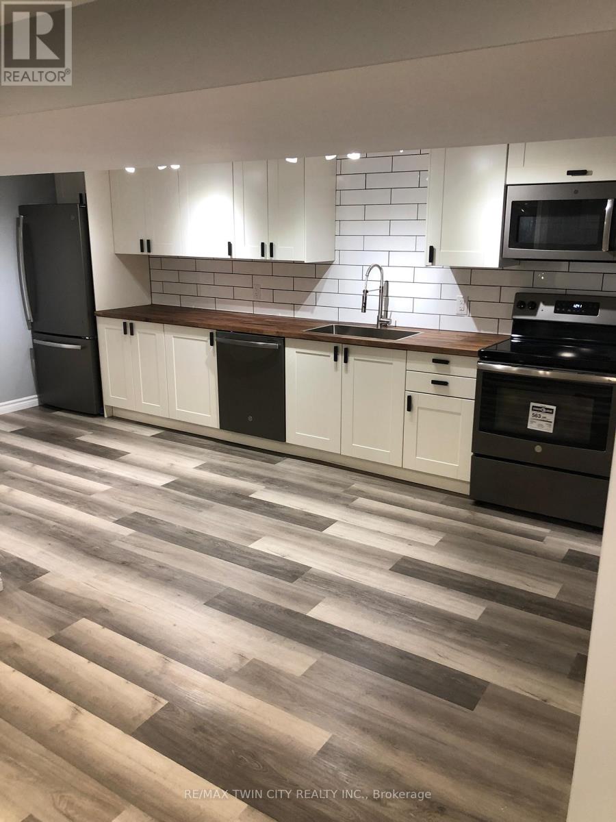 Lower - 22 Patterson Avenue, Brantford, Ontario  N3S 6W9 - Photo 20 - X12592778