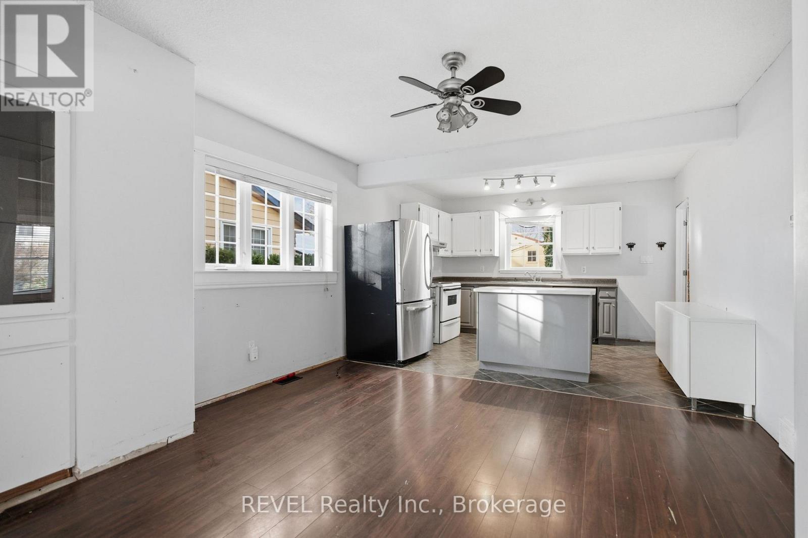 1176 Haist Street, Pelham, Ontario L3E 0H5 - Photo 12 - X12592862