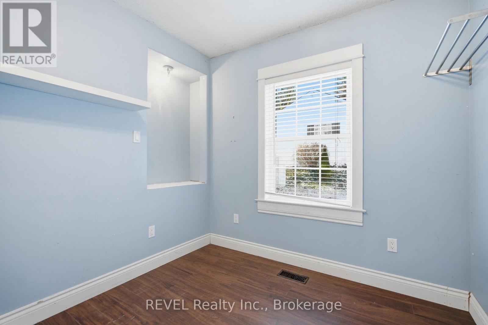 1176 Haist Street, Pelham, Ontario L3E 0H5 - Photo 15 - X12592862