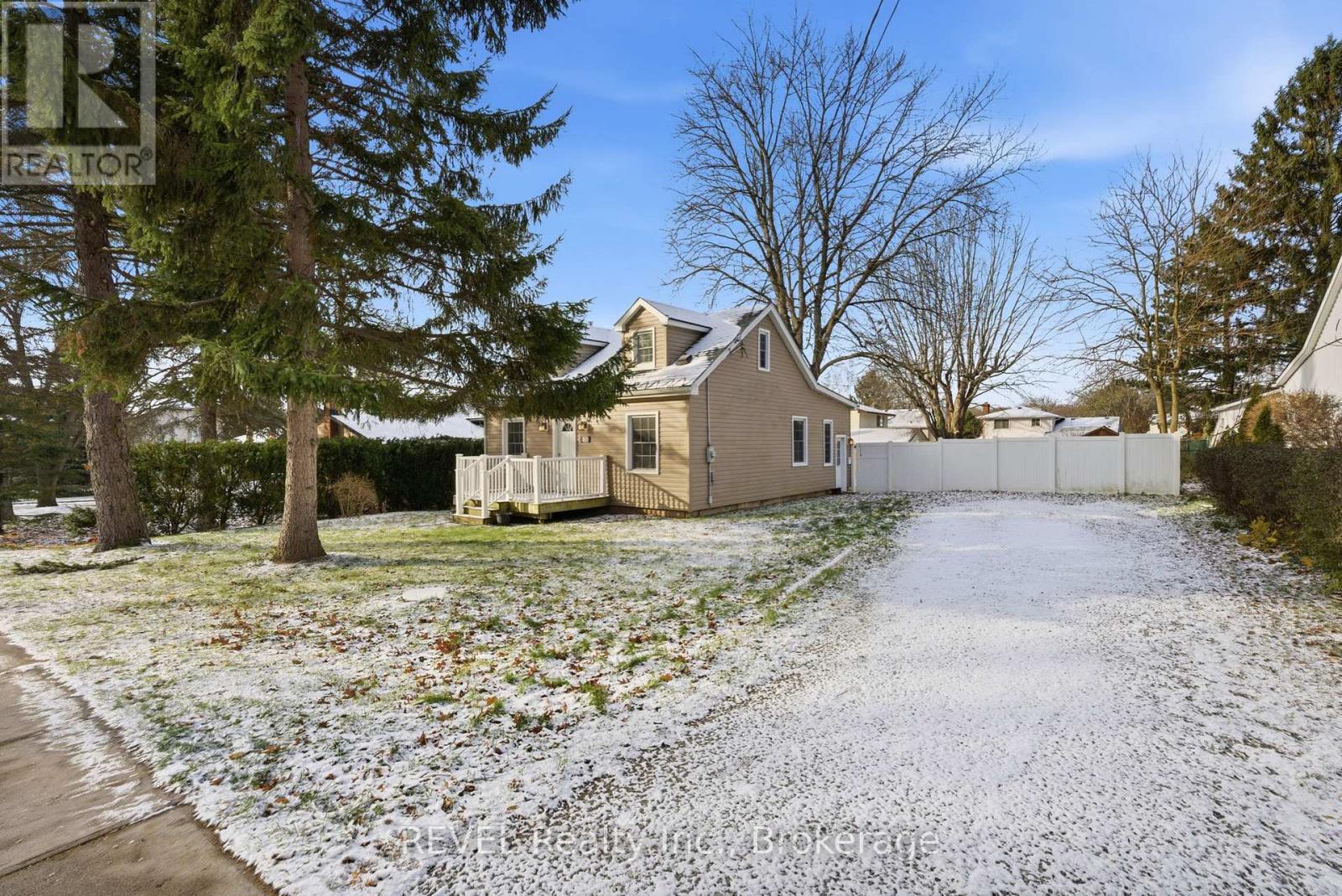 1176 Haist Street, Pelham, Ontario L3E 0H5 - Photo 4 - X12592862