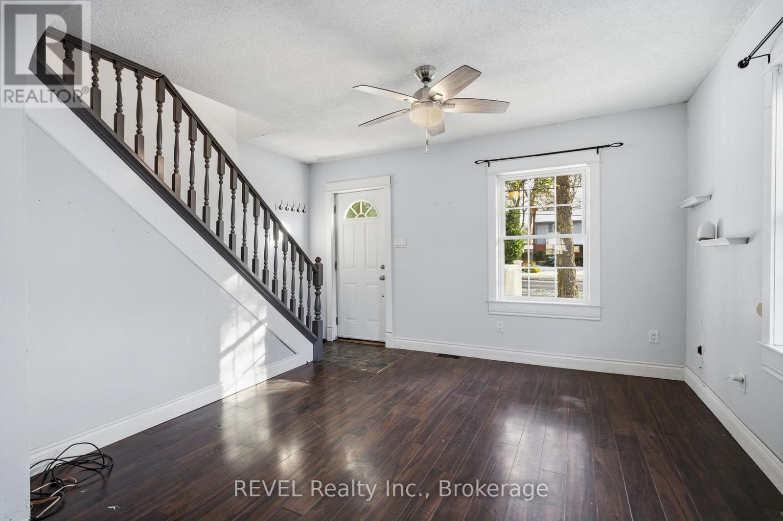 1176 Haist Street, Pelham, Ontario L3E 0H5 - Photo 6 - X12592862