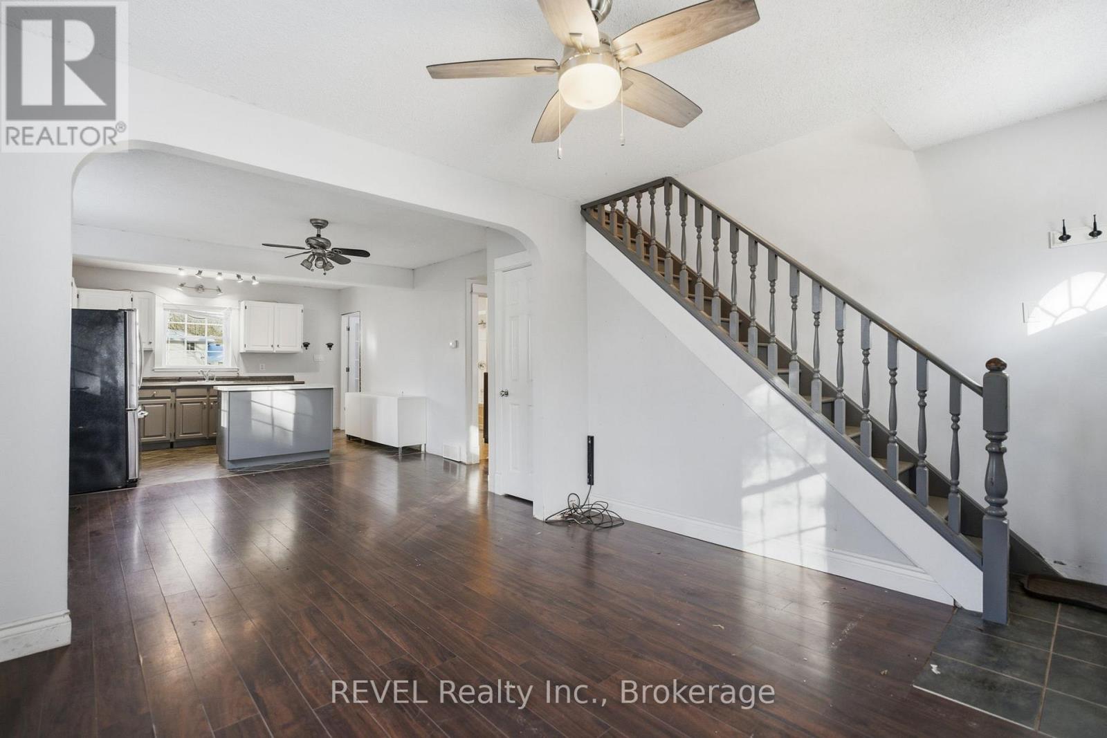 1176 Haist Street, Pelham, Ontario L3E 0H5 - Photo 8 - X12592862