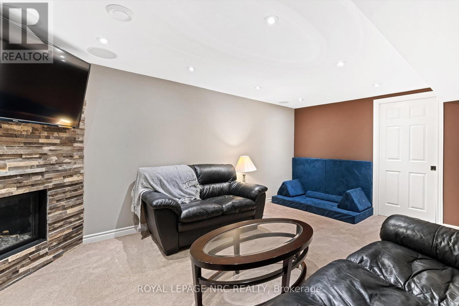 15 Commerford Street, Thorold, Ontario L2V 4P5 - Photo 31 - X12592902