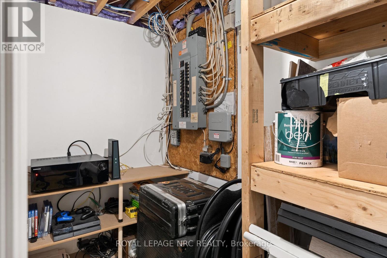 15 Commerford Street, Thorold, Ontario L2V 4P5 - Photo 32 - X12592902