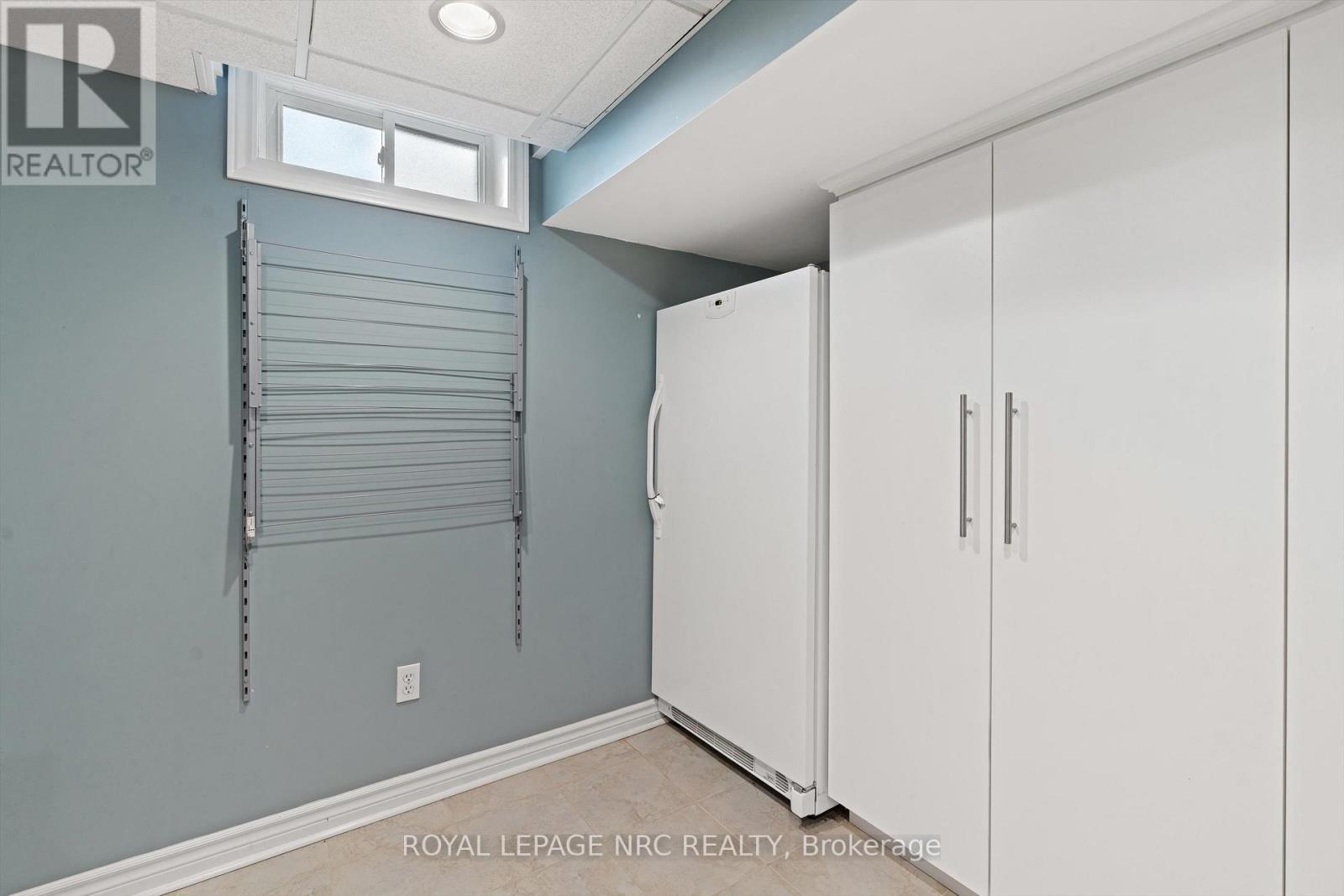 15 Commerford Street, Thorold, Ontario L2V 4P5 - Photo 34 - X12592902