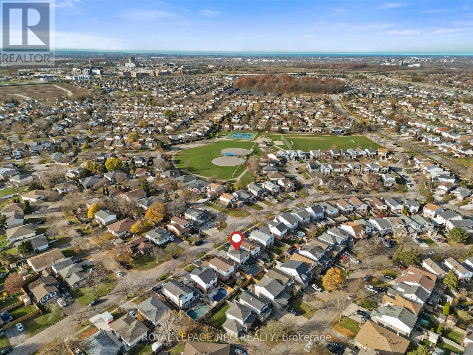 15 Commerford Street, Thorold, Ontario L2V 4P5 - Photo 48 - X12592902