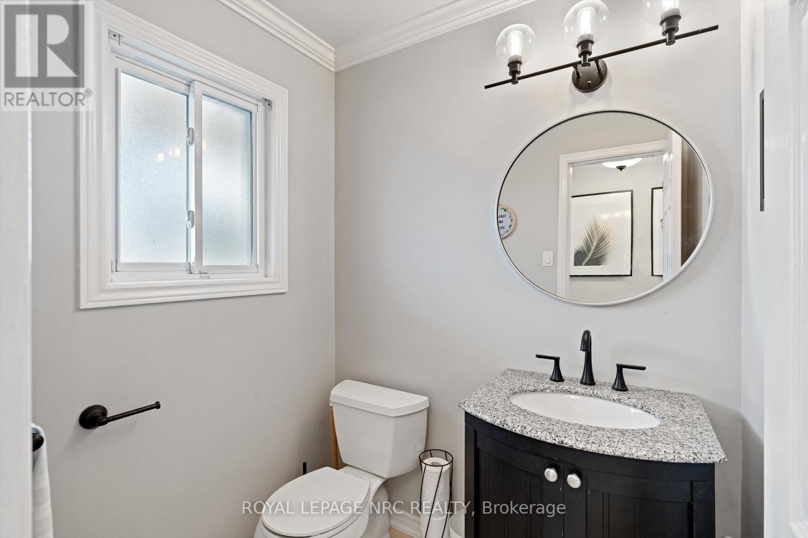 15 Commerford Street, Thorold, Ontario L2V 4P5 - Photo 6 - X12592902