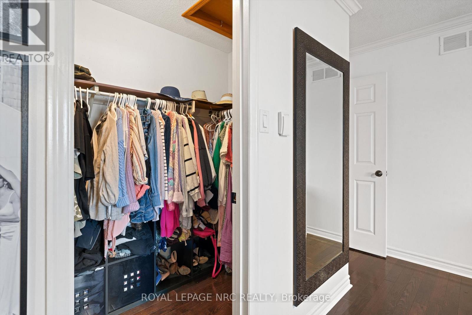 15 Commerford Street, Thorold, Ontario L2V 4P5 - Photo 7 - X12592902