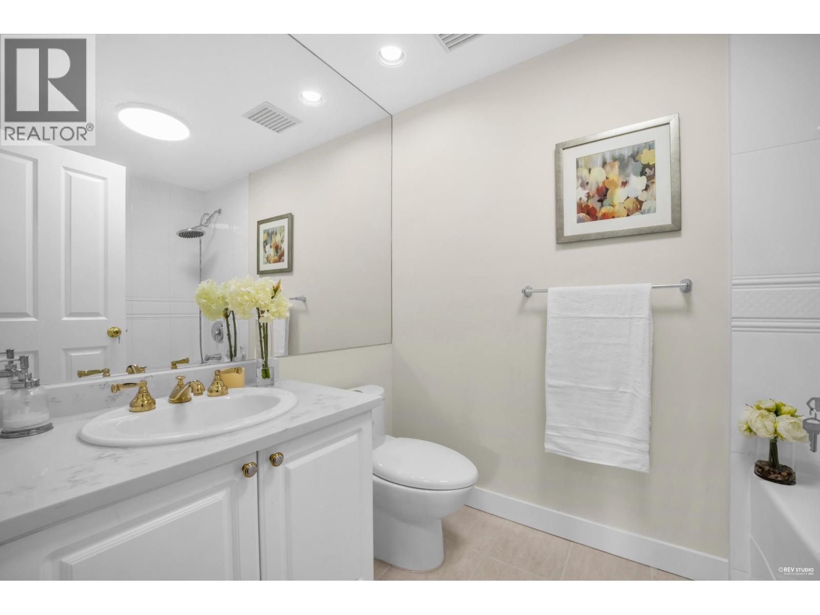 407 6837 Station Hill Drive, Burnaby, British Columbia  V3N 5B7 - Photo 22 - R3071366