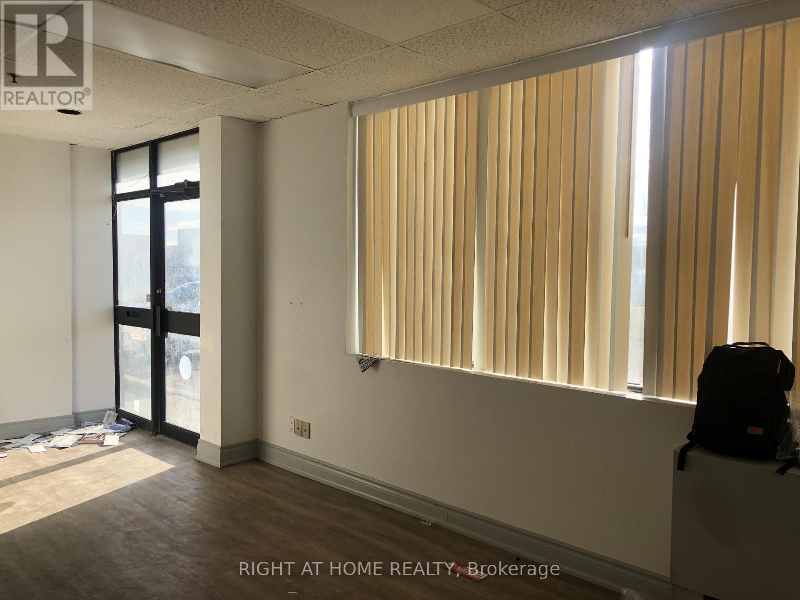 18 - 400 Finchdene Square, Toronto, Ontario  M1X 1E2 - Photo 2 - E12592840