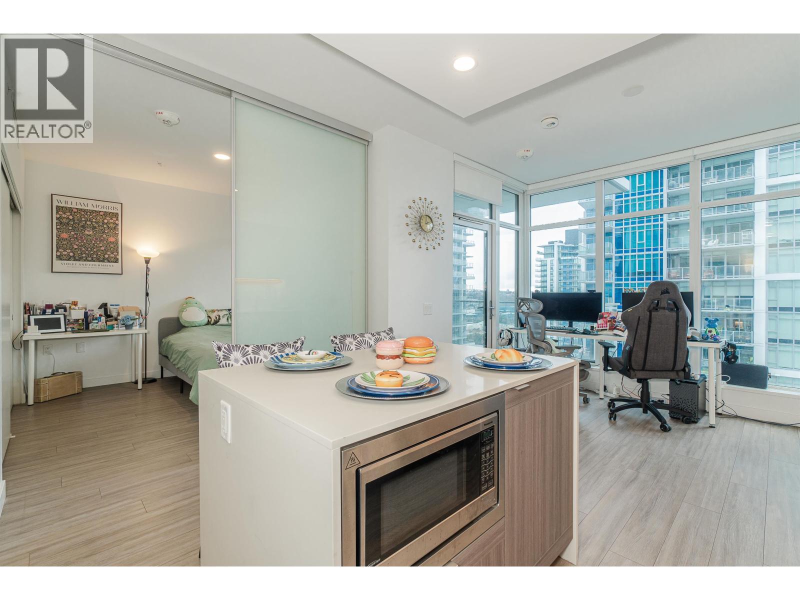 1607 2351 Beta Avenue, Burnaby, British Columbia  V5C 0M2 - Photo 9 - R3071217