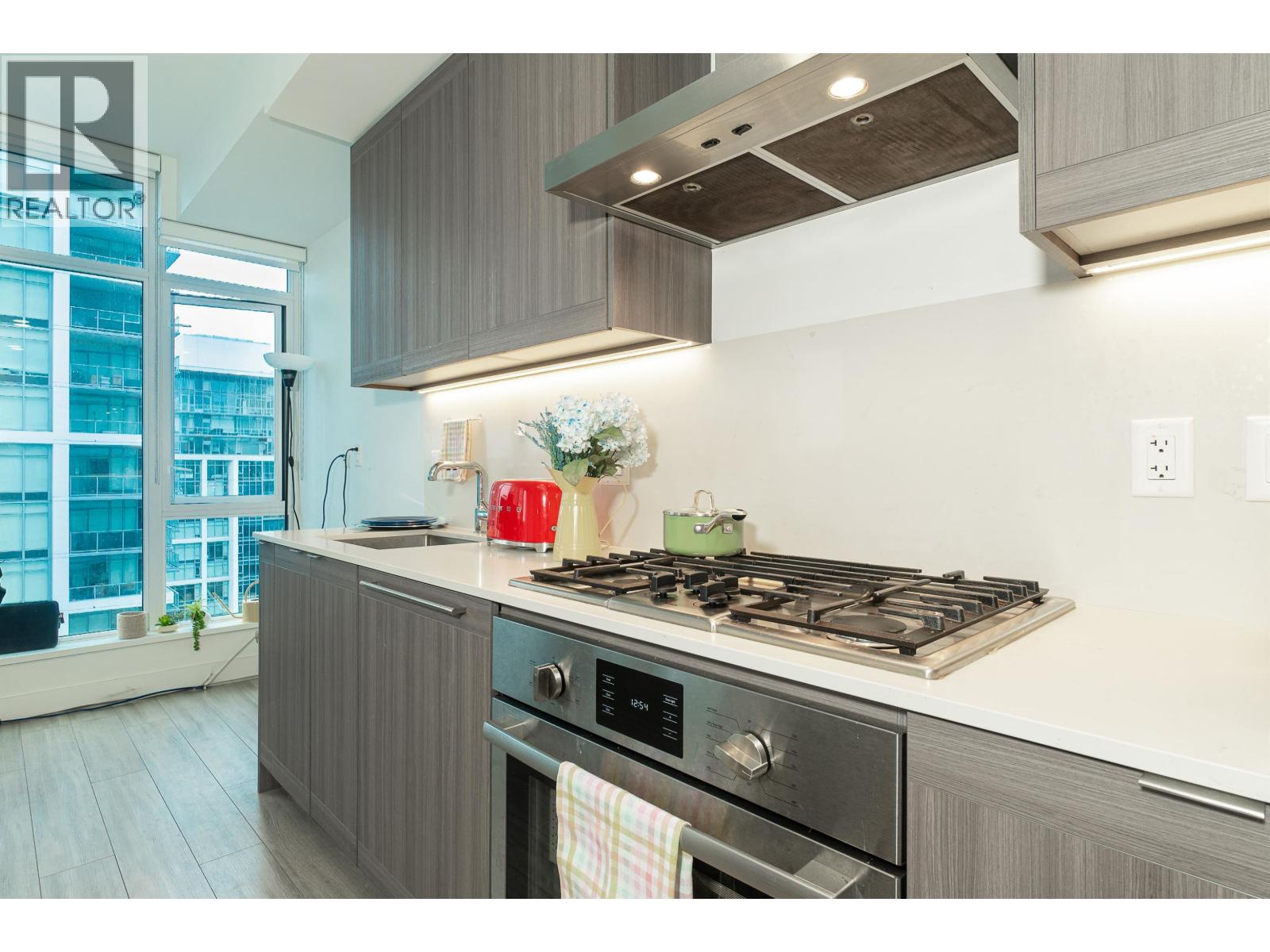 1607 2351 Beta Avenue, Burnaby, British Columbia  V5C 0M2 - Photo 7 - R3071217