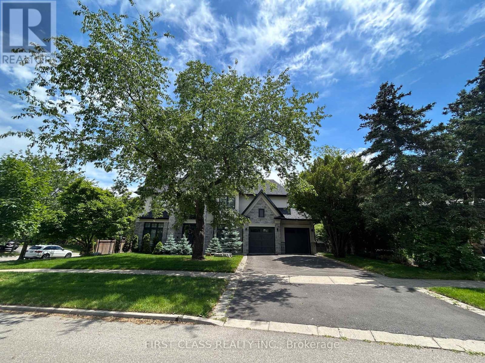 2194 ELMHURST AVENUE, Oakville, Ontario