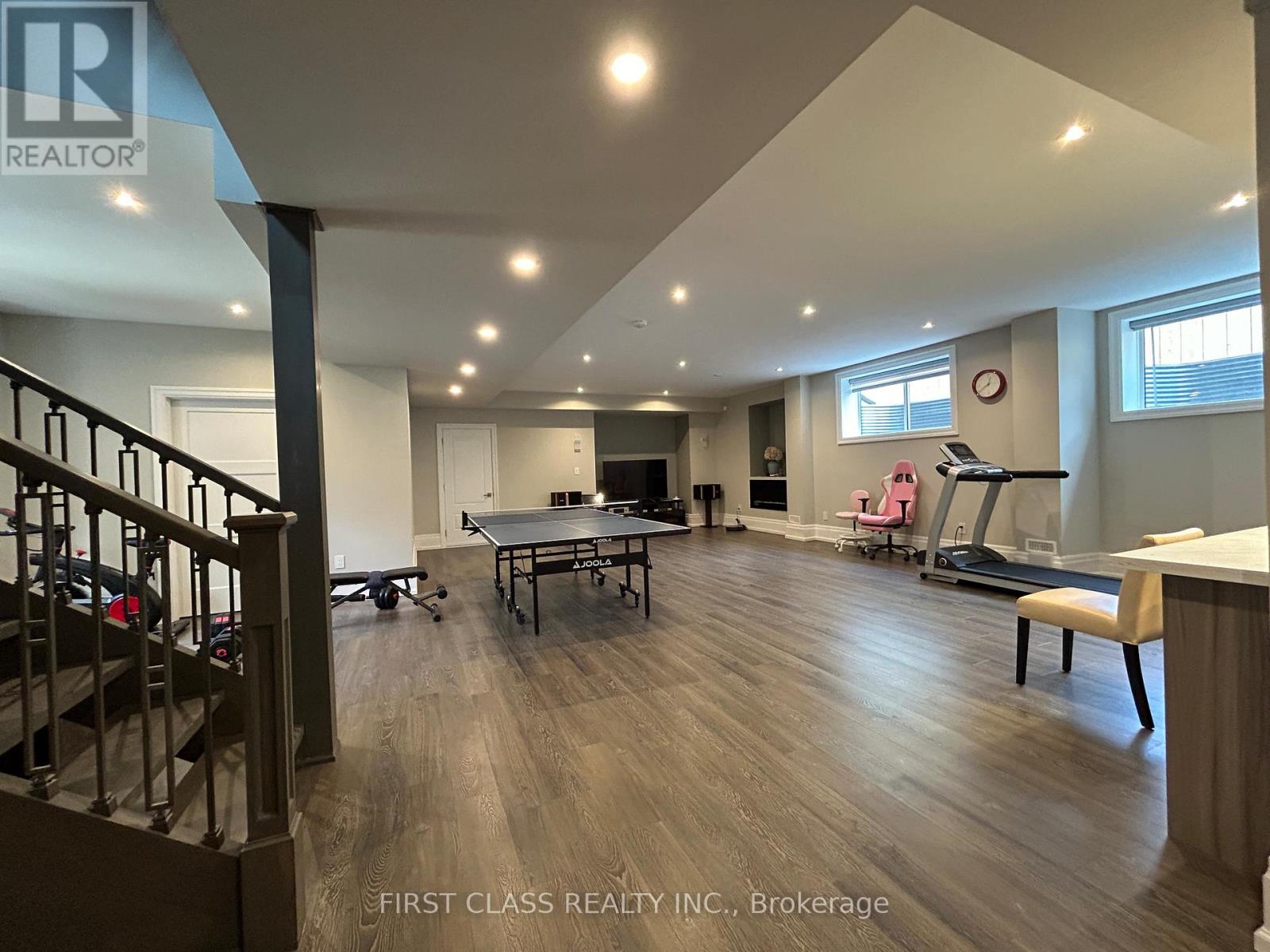 2194 Elmhurst Avenue, Oakville, Ontario  L6J 5G2 - Photo 34 - W12592842