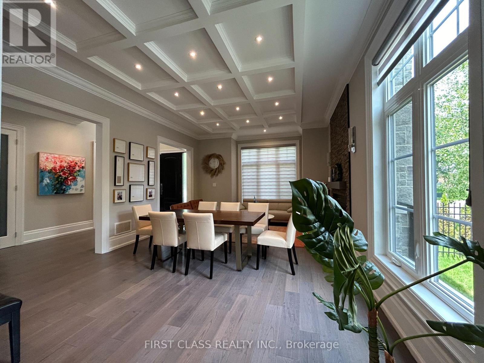 2194 Elmhurst Avenue, Oakville, Ontario  L6J 5G2 - Photo 7 - W12592842