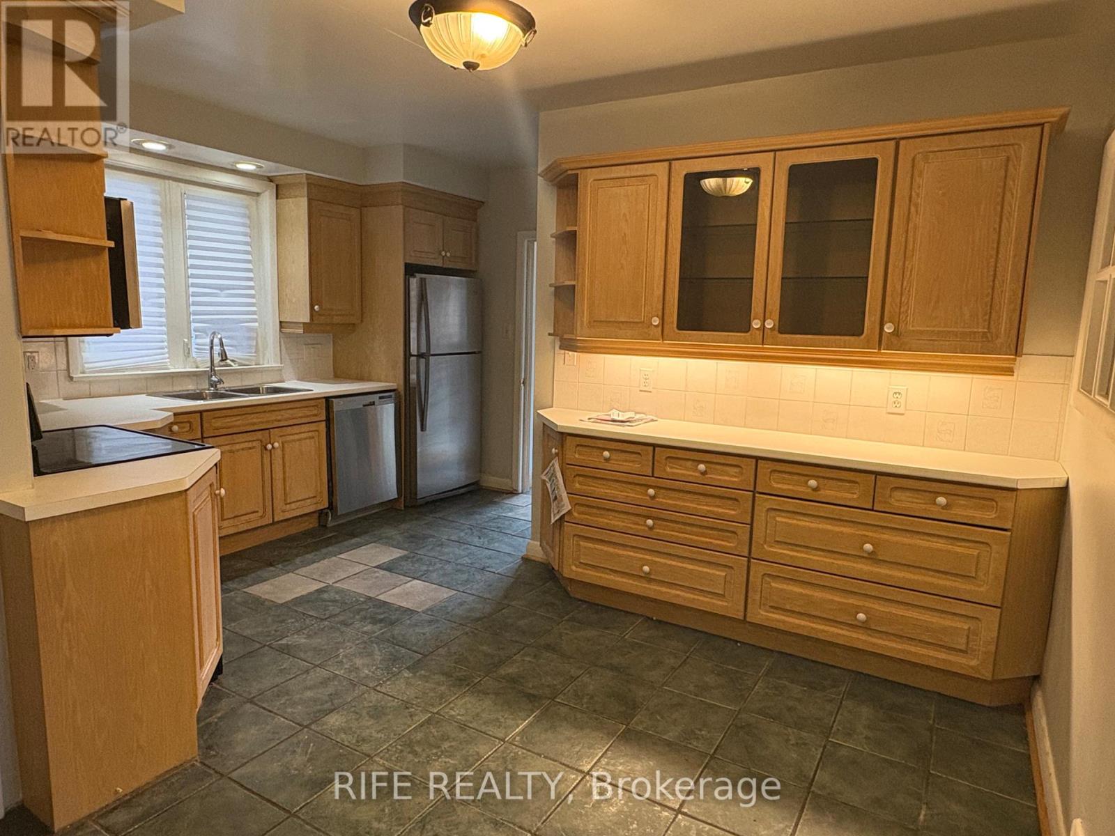 67 MUNRO BOULEVARD, Toronto, Ontario