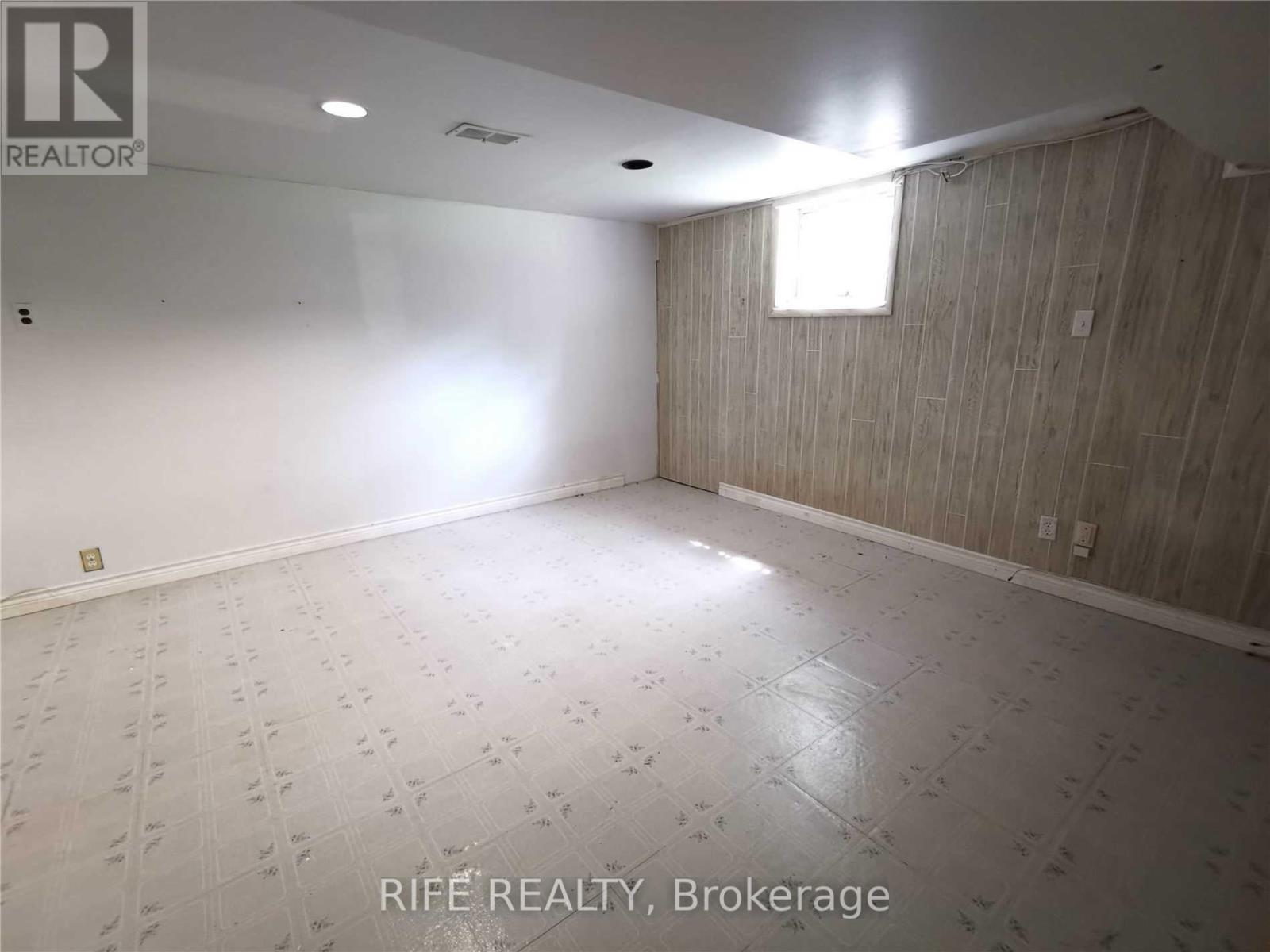 67 Munro Boulevard, Toronto, Ontario  M2P 1C3 - Photo 10 - C12592872