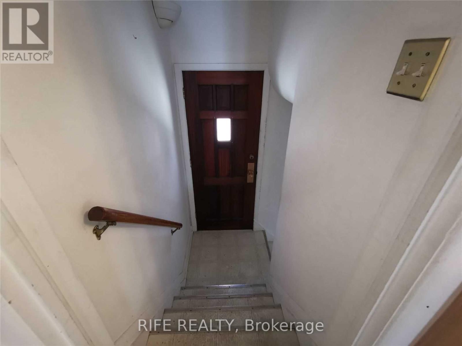 67 Munro Boulevard, Toronto, Ontario  M2P 1C3 - Photo 6 - C12592872