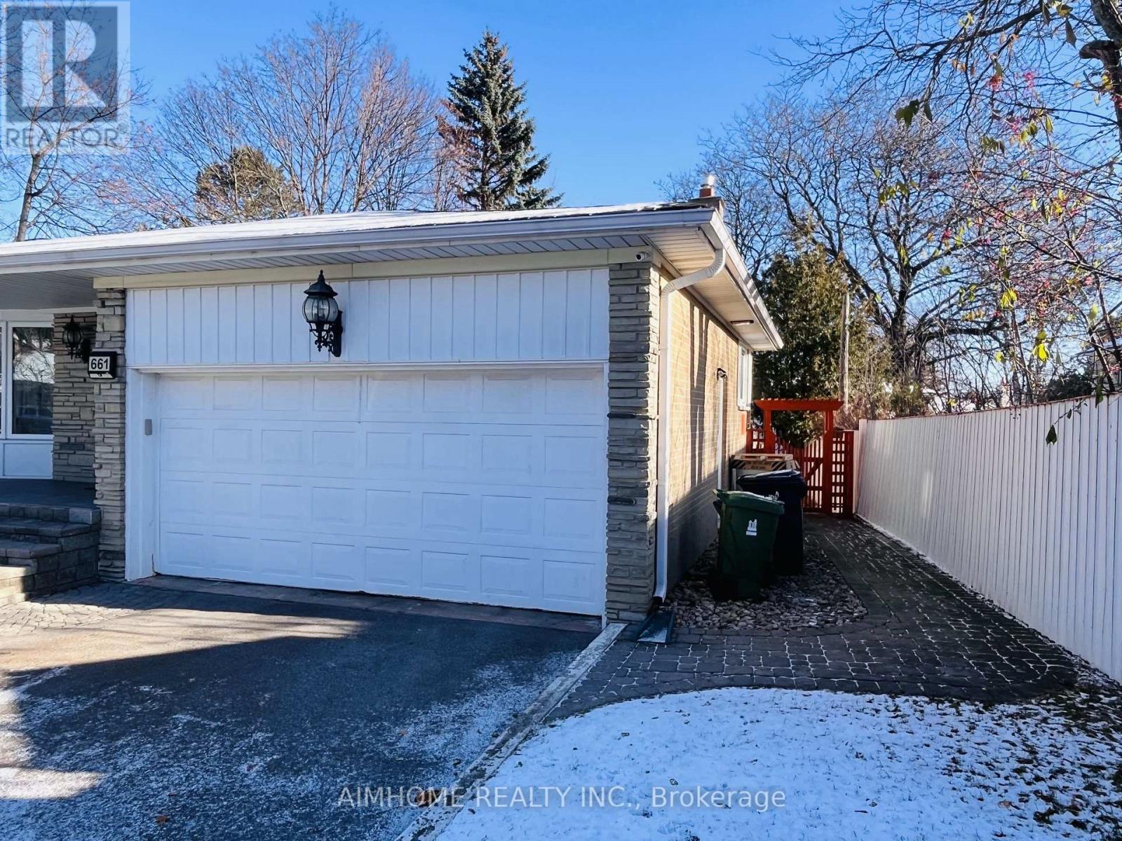 Lower - 661 Conacher Drive E, Toronto, Ontario  M2M 3N4 - Photo 2 - C12592892