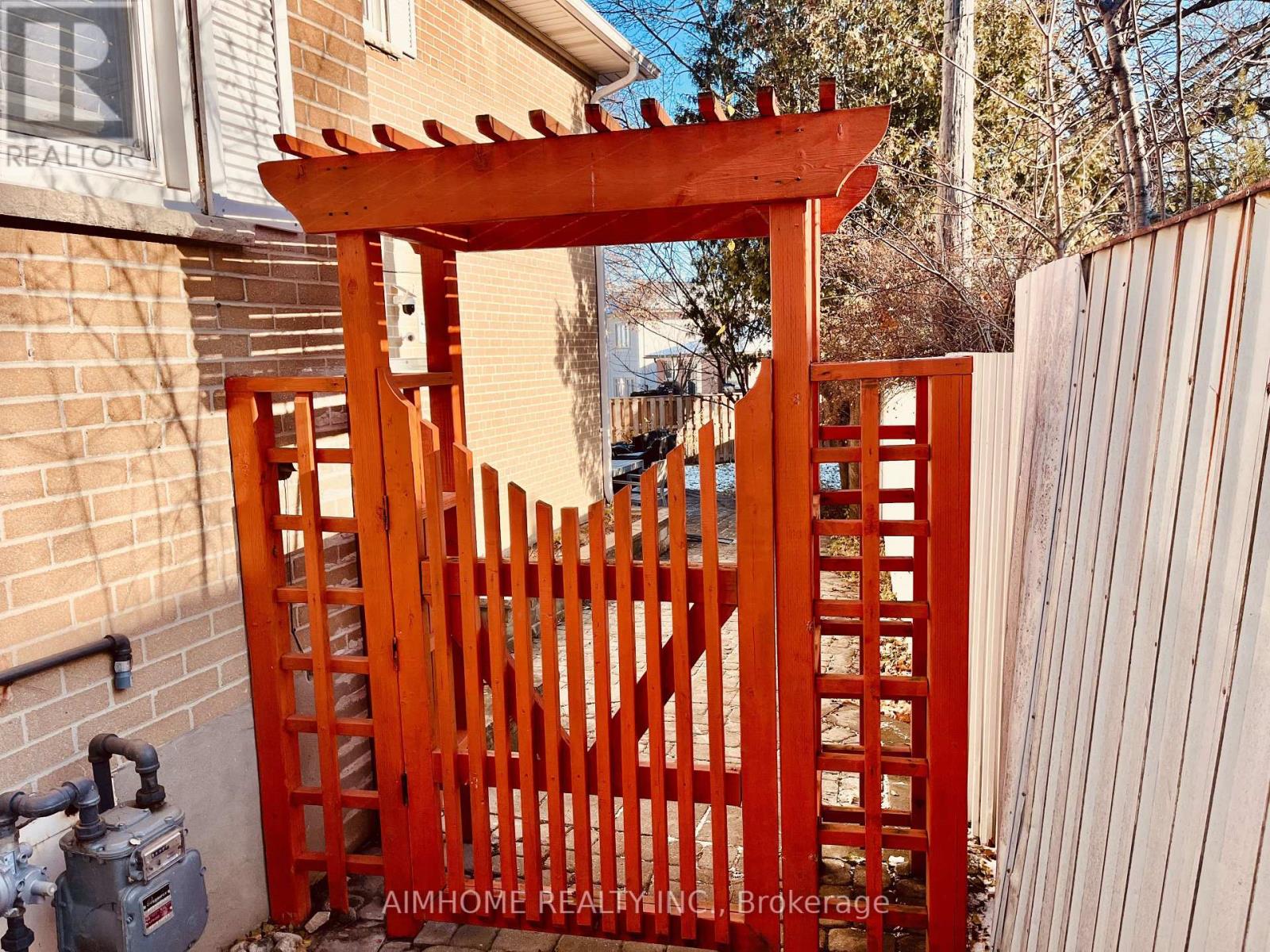 Lower - 661 Conacher Drive E, Toronto, Ontario  M2M 3N4 - Photo 3 - C12592892