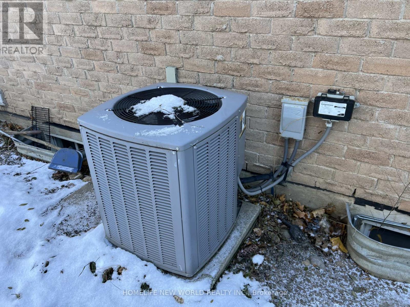 91 Campania Crescent, Toronto, Ontario  M1V 2E8 - Photo 10 - E12592870