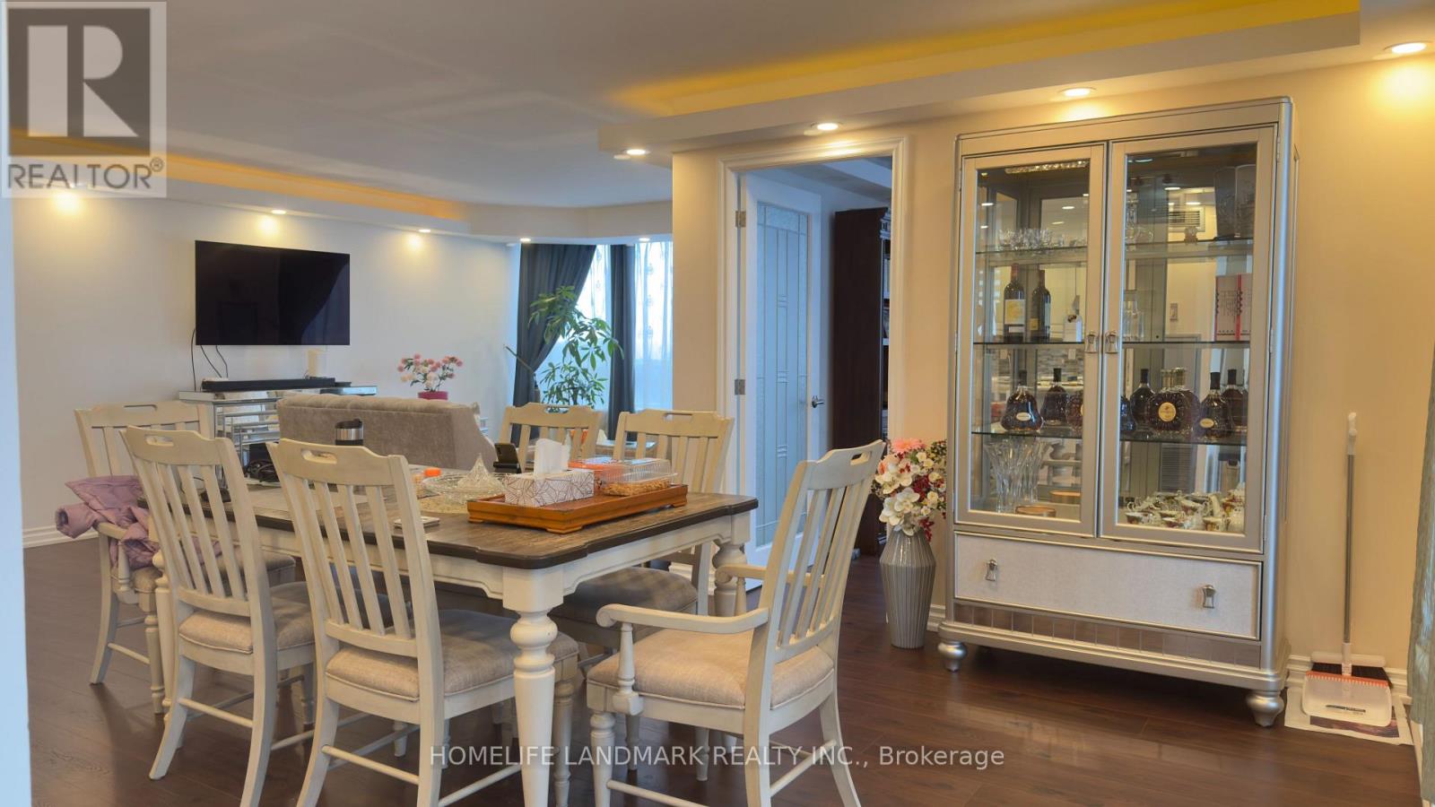 603 - 225 Bamburgh Circle, Toronto, Ontario  M1W 3X9 - Photo 5 - E12592884