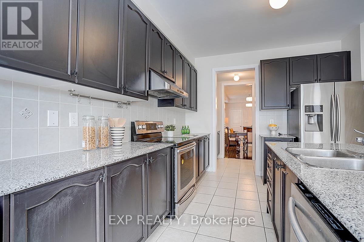 47 Foshan Avenue, Markham, Ontario  L6C 0B2 - Photo 14 - N12592858