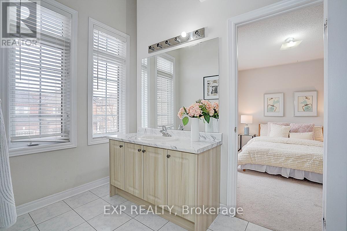 47 Foshan Avenue, Markham, Ontario  L6C 0B2 - Photo 35 - N12592858